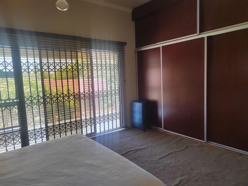 6 Bedroom Property for Sale in Geelhoutpark North West